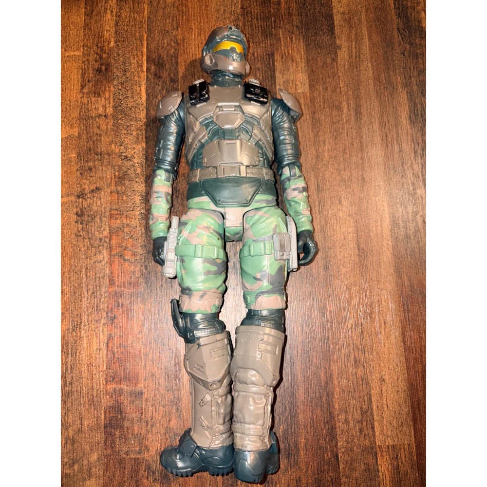 Halo Spartan 12 Inch Action Figure Camouflage Armor‎ Gold Visor